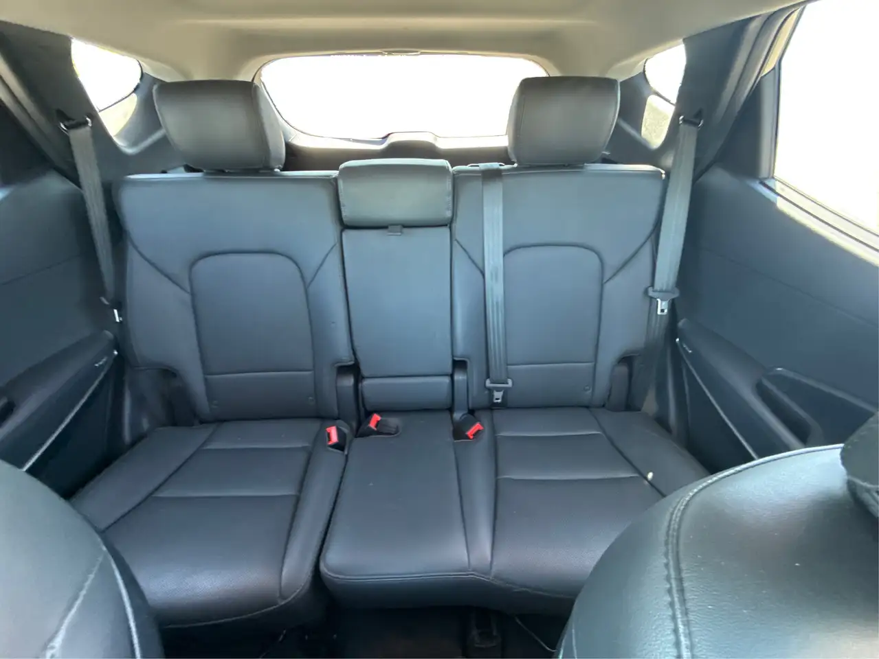 Hyundai SANTA FE photo Hyundai SANTA FE
