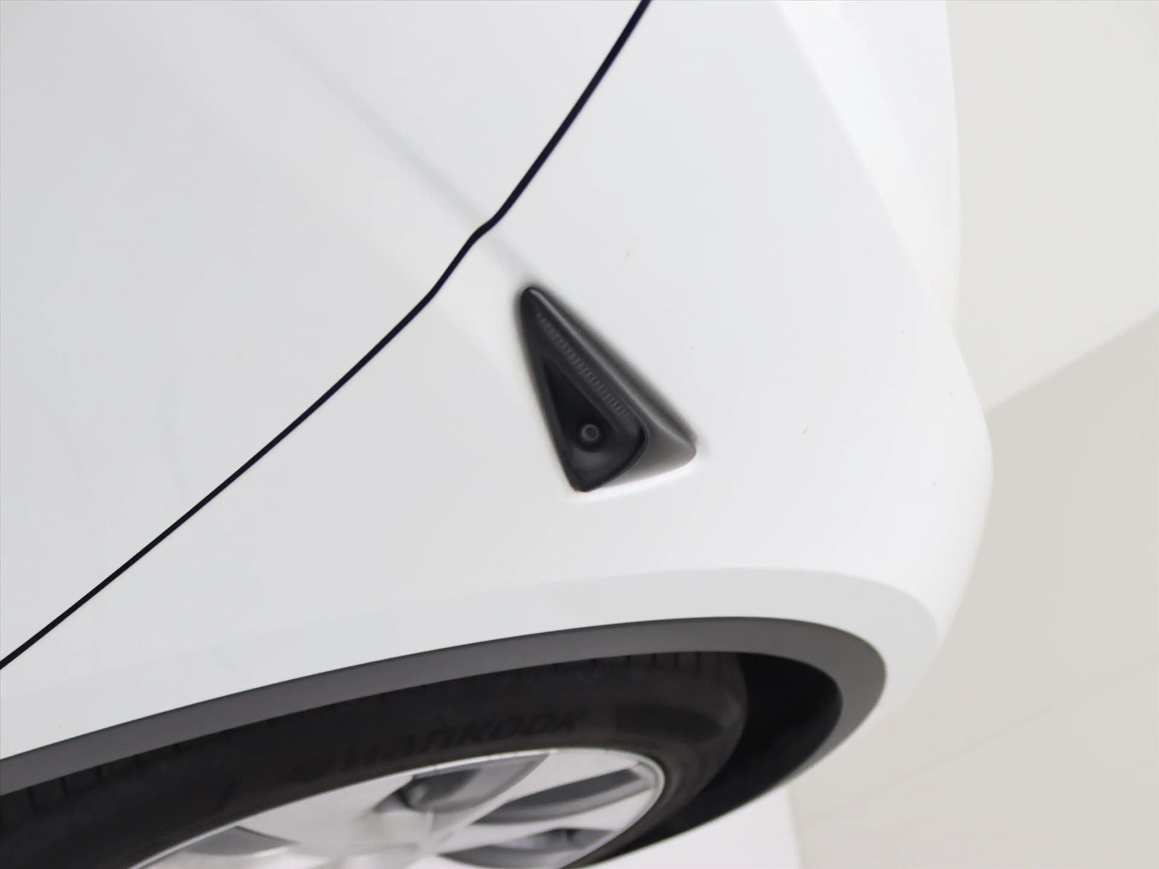 Tesla Model Y Long Range AWD 75kWh 351pk 95.2% SoH [ TREKHAAK+AM — photo 30