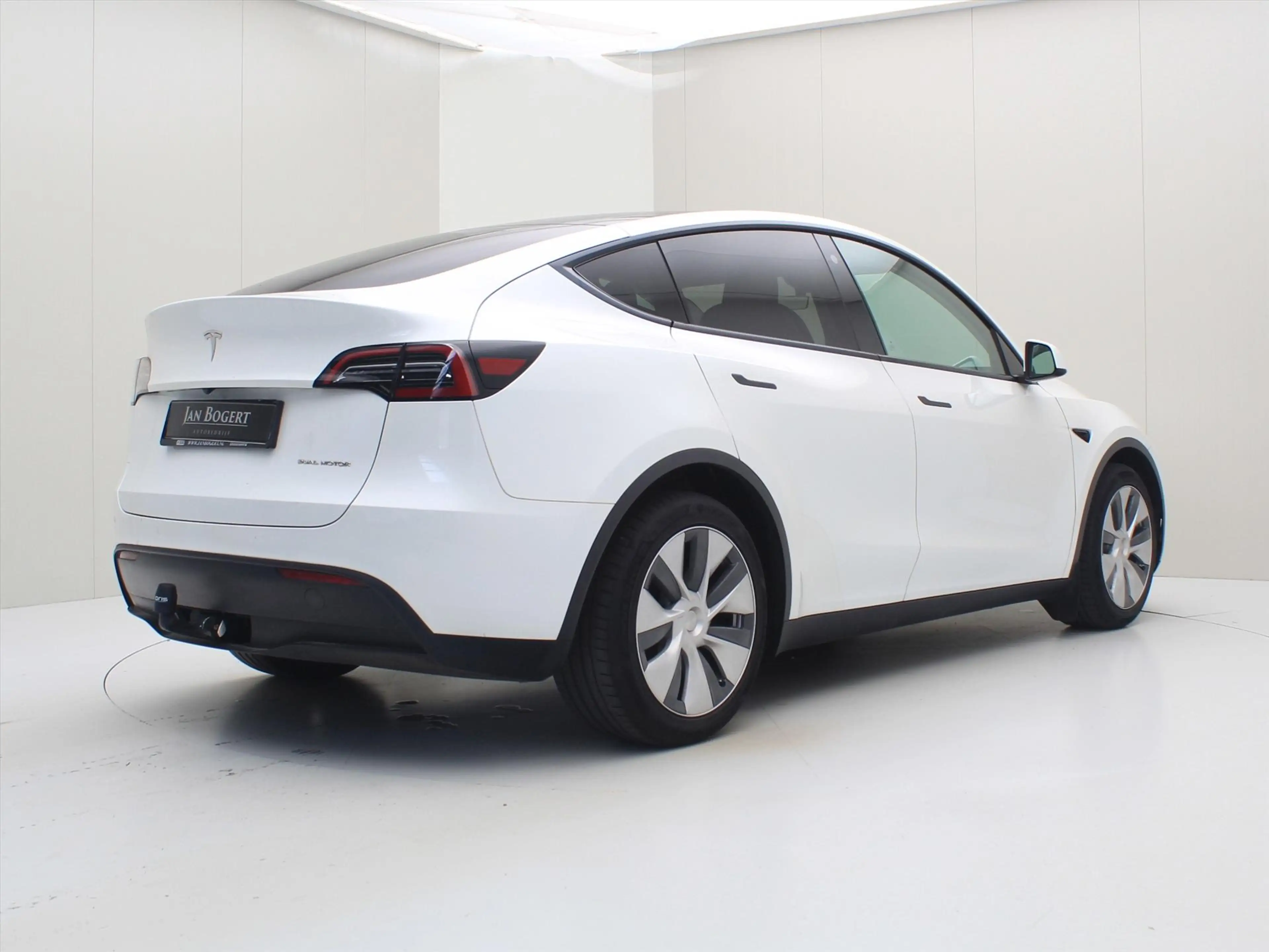 Tesla Model Y Long Range AWD 75kWh 351pk 95.2% SoH [ TREKHAAK+AM — photo 3