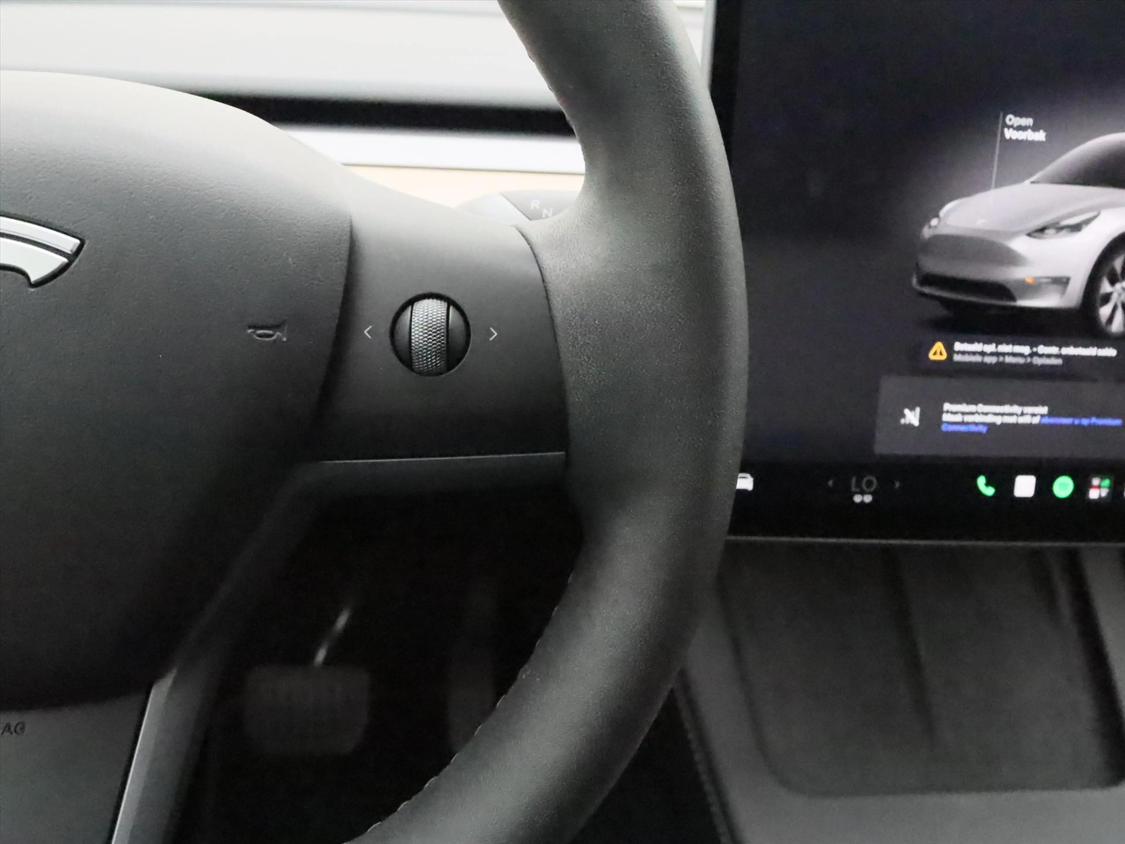 Tesla Model Y Long Range AWD 75kWh 351pk 95.2% SoH [ TREKHAAK+AM — photo 23