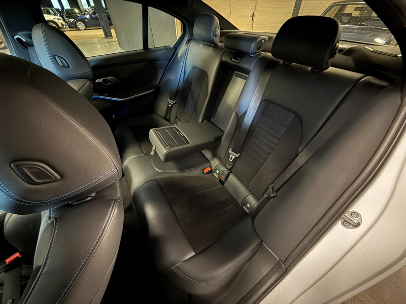BMW 330 3-serie 330e M-Pakket|KANTELDAK|LASER|HUD|MEMORY|A — photo 34