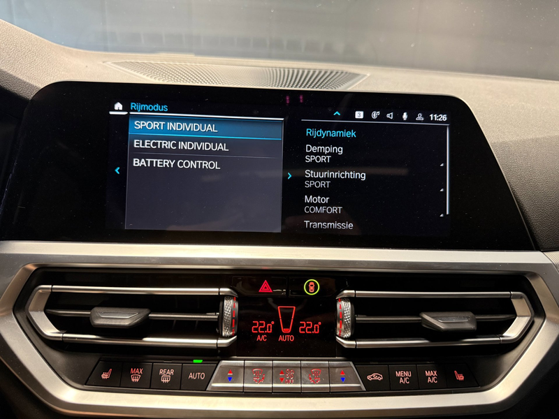 BMW 330 3-serie 330e M-Pakket|KANTELDAK|LASER|HUD|MEMORY|A — photo 47