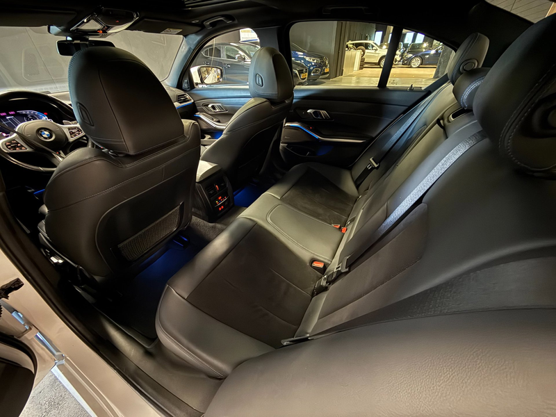 BMW 330 3-serie 330e M-Pakket|KANTELDAK|LASER|HUD|MEMORY|A — photo 32