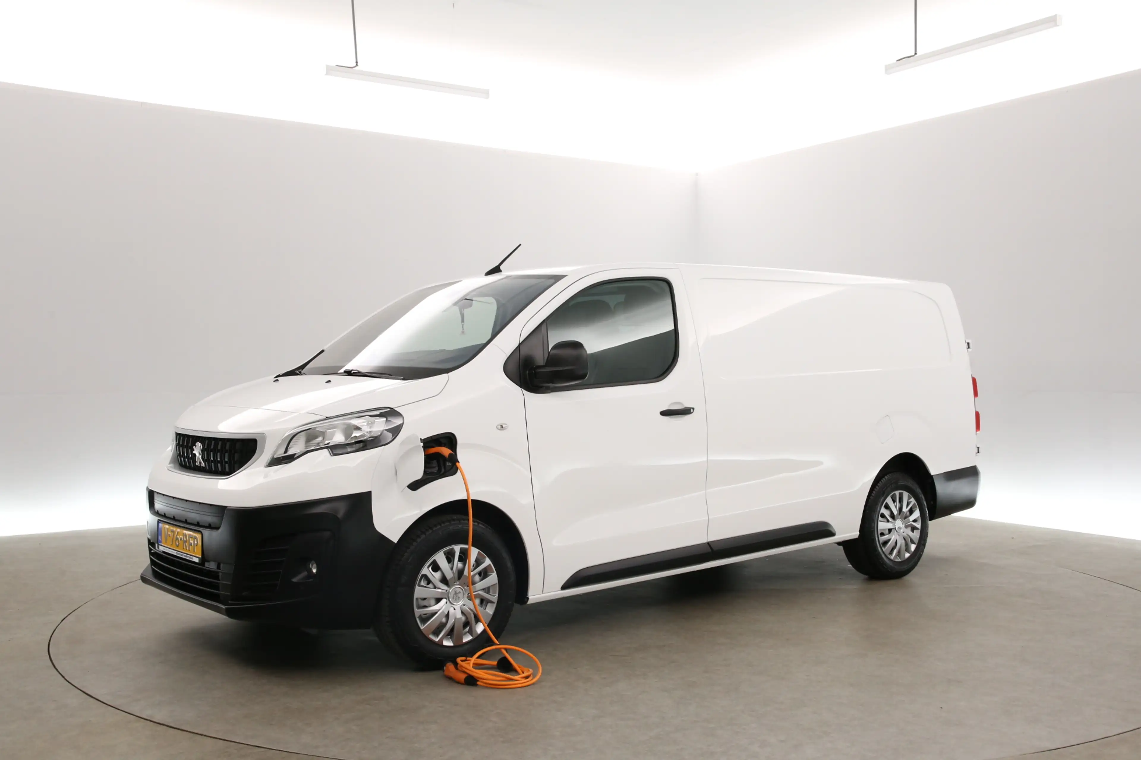 Opel Vivaro-e Peugeot E-Expert 50 kWh L3H1 | Snelladen | SOH 92% — photo 10