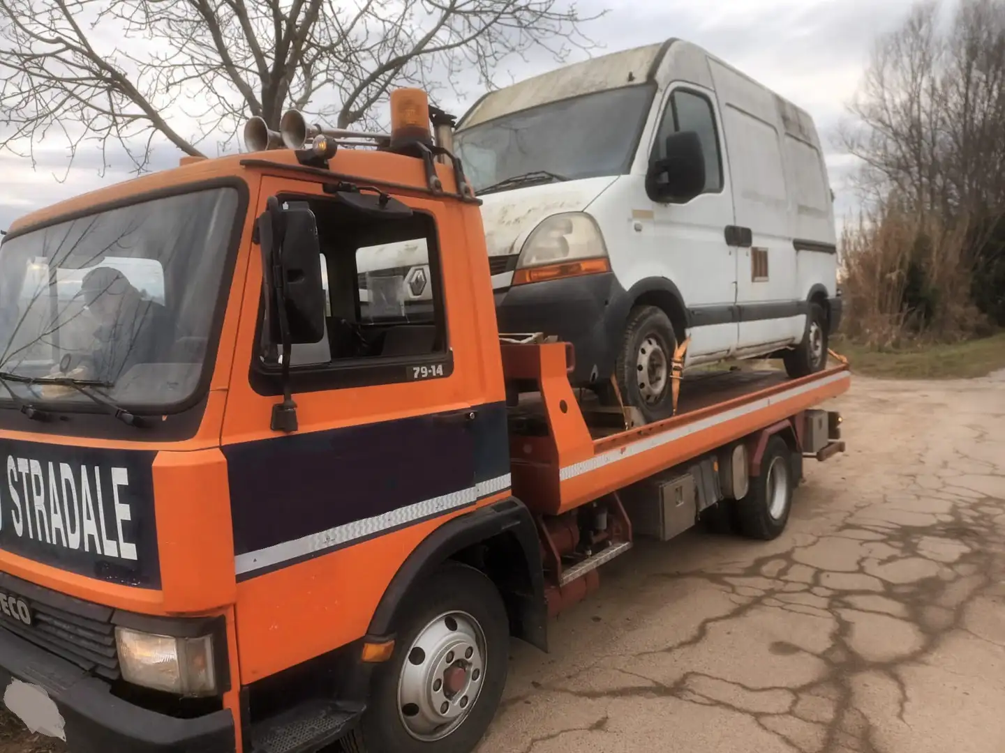 Iveco Egyéb carroatrezzi - 1