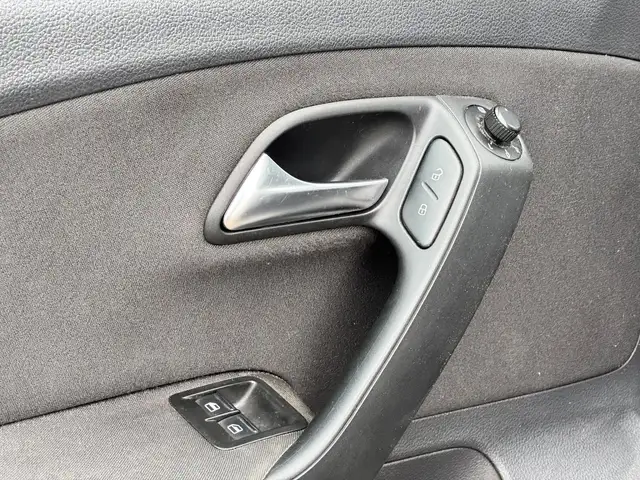 Volkswagen Polo view 11