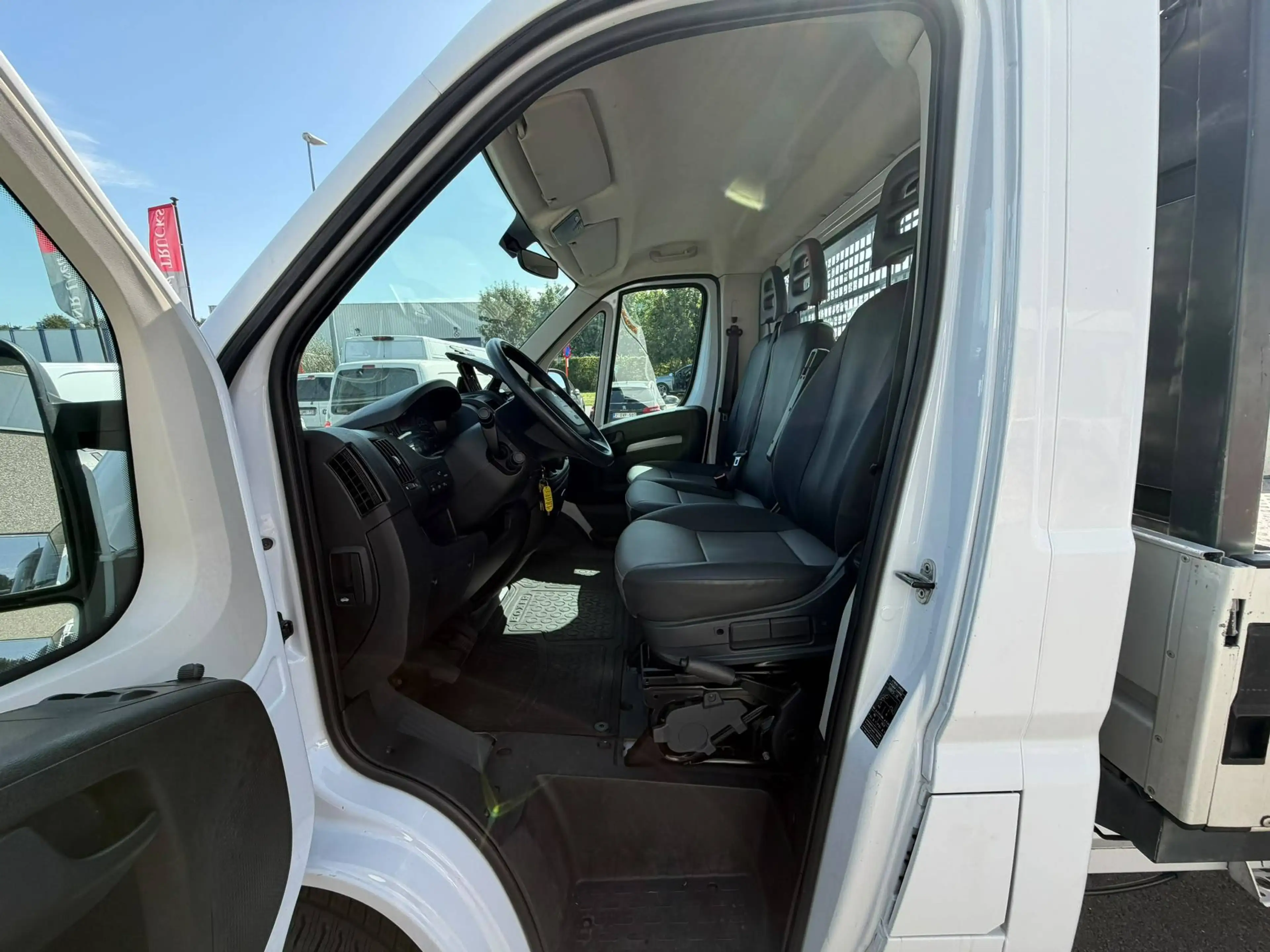 Peugeot Boxer (Stock ID 70999) — photo 8