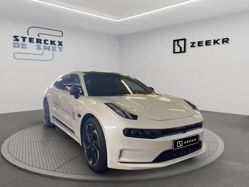Zeekr 001