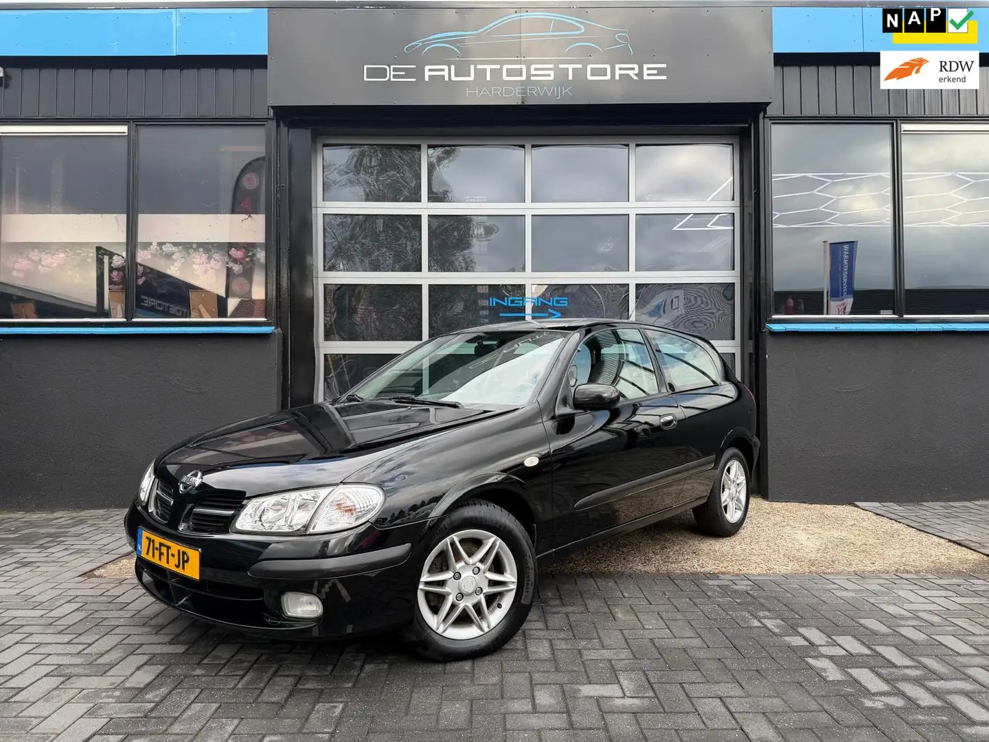 Nissan Almera 1.8 Ambience 1ste Eig Airco 78000km!!! Schwarz - 1