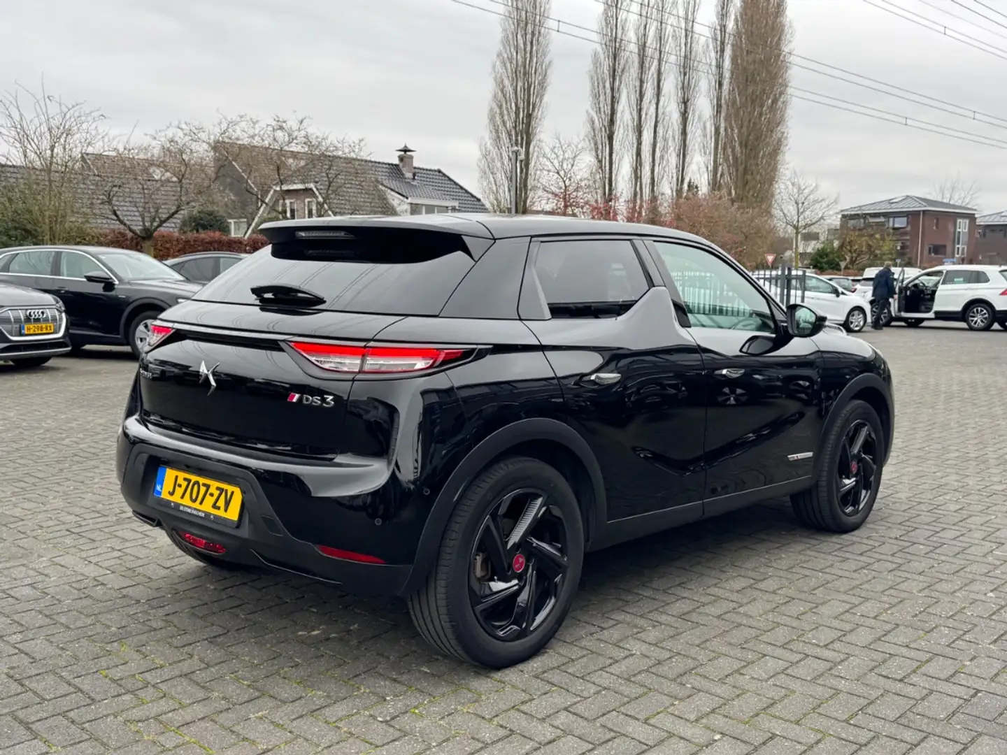 DS Automobiles DS 3 Crossback E-Tense Performance Line+ 50kWh | SOH 89% | Navi | Zwart - 2