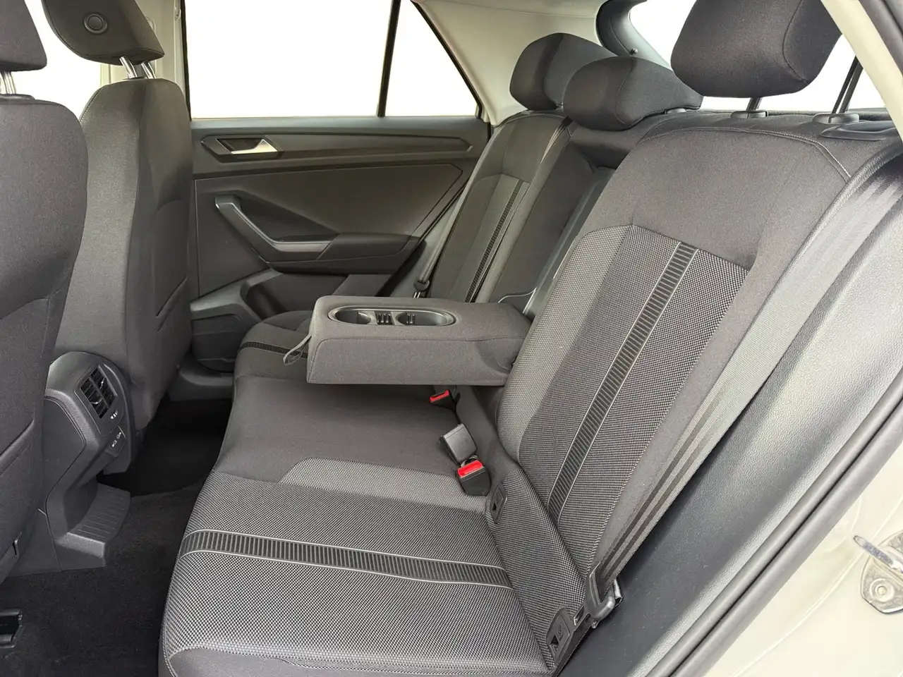 Volkswagen T-Roc Life TDI 14