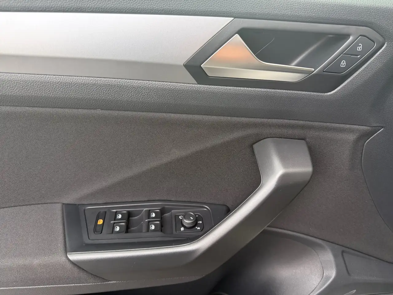 Volkswagen T-Roc Life TDI 15