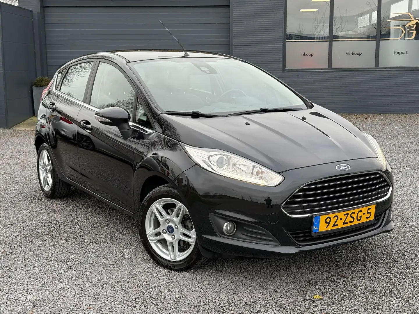 Ford Fiesta 1.0 EcoBoost Titanium 2e Eigenaar,Dealer Onderhoud Schwarz - 2