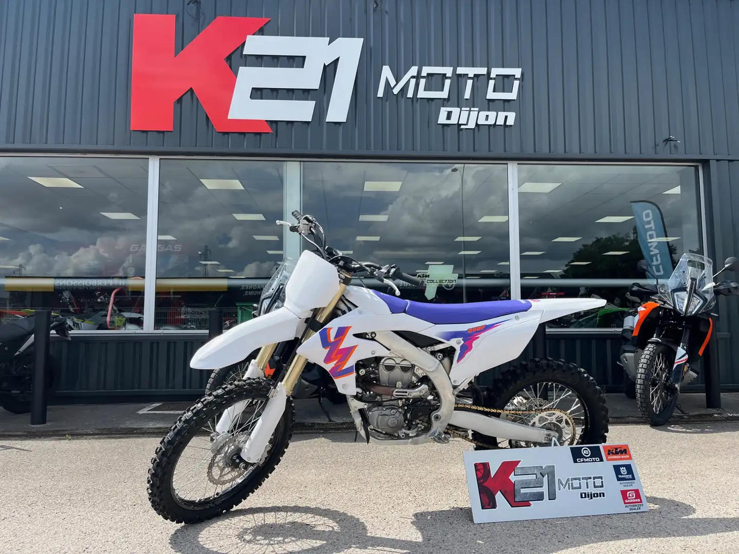 Yamaha YZ 250 Bílá - 1