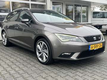 ST 1.2 TSI DSG Automaat Style Business ACC Trekhaa