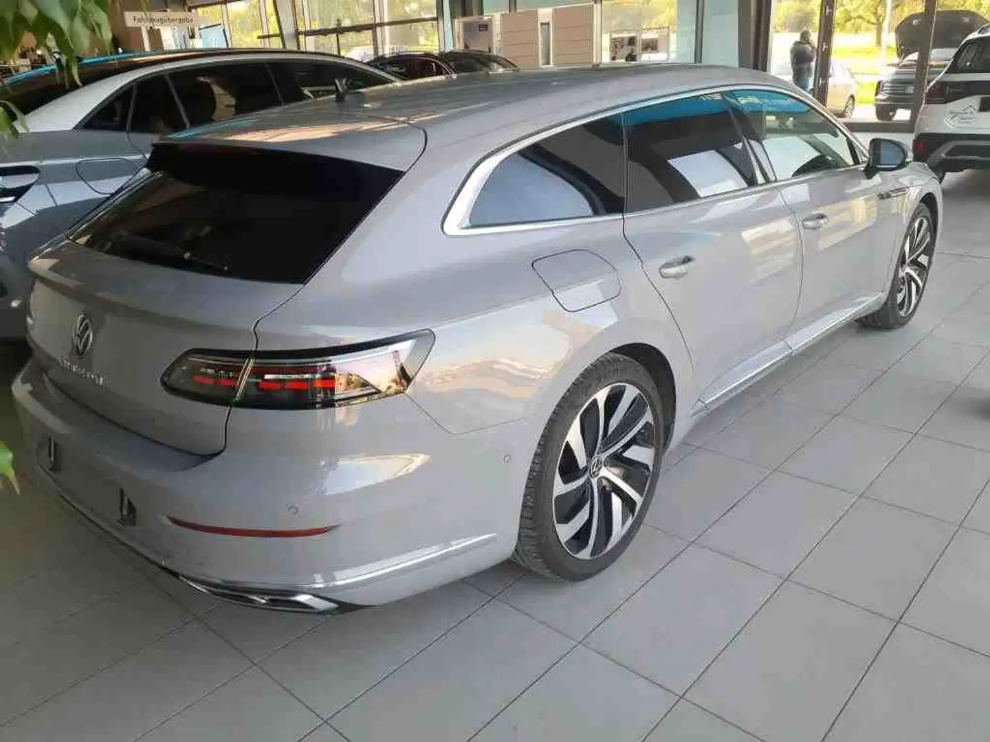 Volkswagen Arteon ShootingBraake 2.0 TDI R-Line DSG DCC PANO Grau - 2