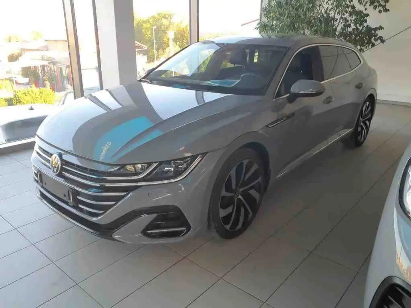 Volkswagen Arteon ShootingBraake 2.0 TDI R-Line DSG DCC PANO Grau - 1