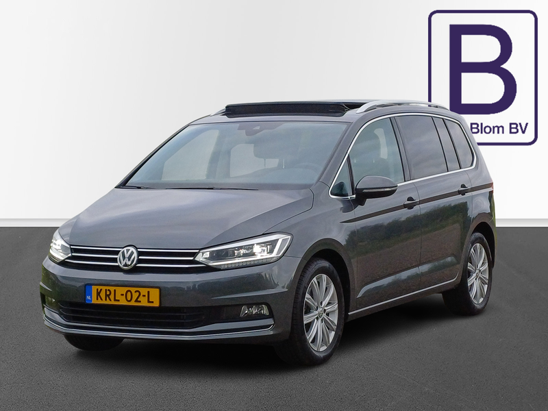 Volkswagen Touran 1.5 TSI Highline / Trekhaak / LED / Panodak