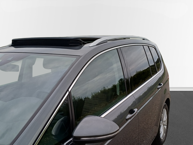 Volkswagen Touran 1.5 TSI Highline / Trekhaak / LED / Panodak — photo 13