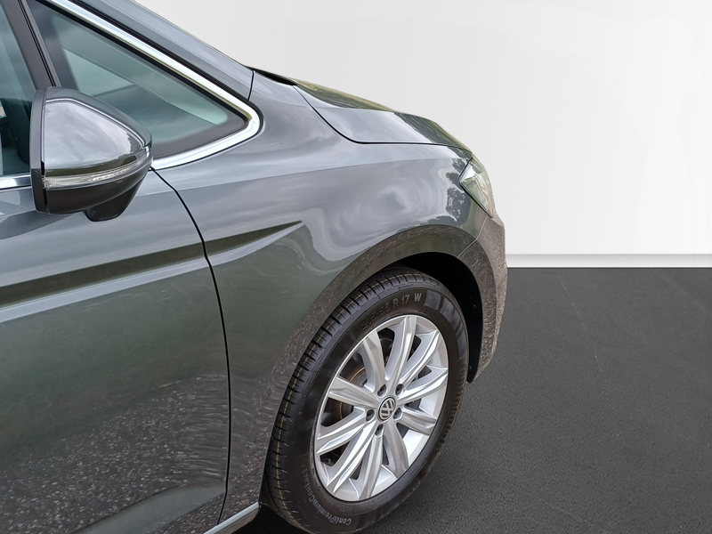 Volkswagen Touran 1.5 TSI Highline / Trekhaak / LED / Panodak — photo 18