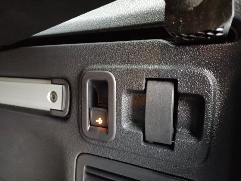 Volkswagen Touran 1.5 TSI Highline / Trekhaak / LED / Panodak — photo 30