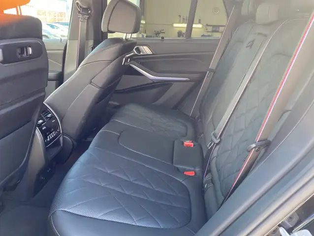 BMW X5 X5 M view 15