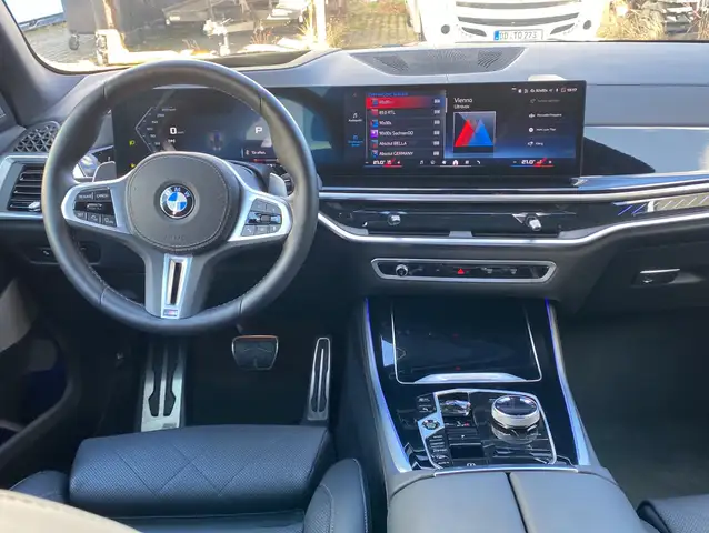 BMW X5 X5 M view 13