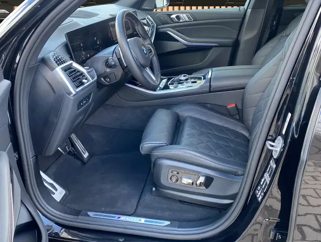 BMW X5 X5 M view 12