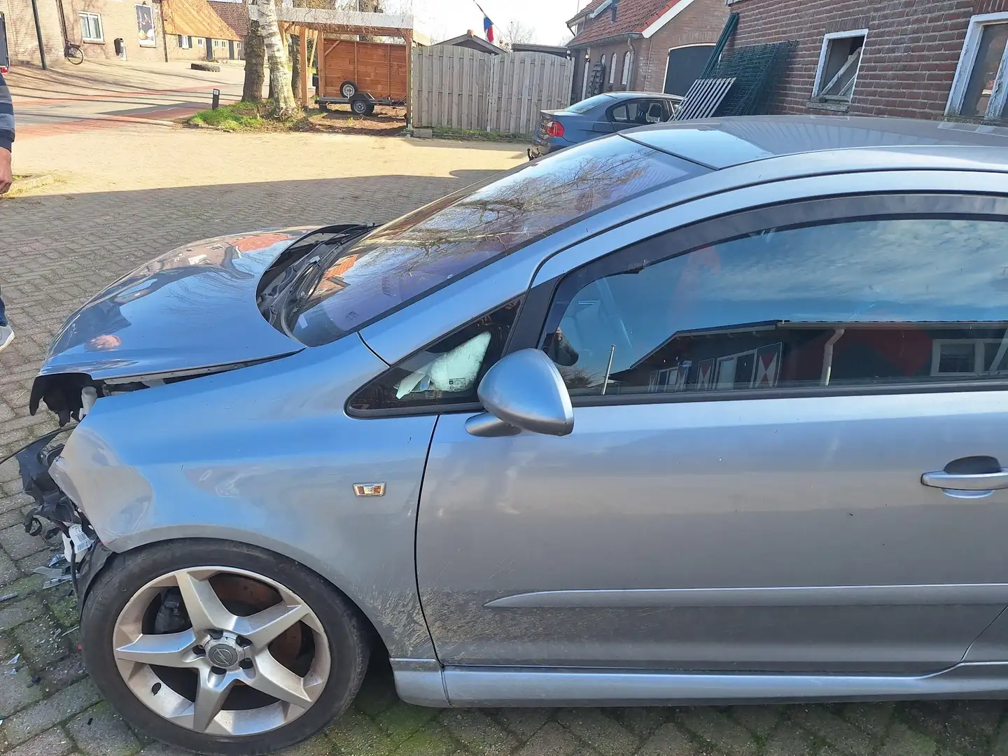 Opel Corsa 1.6-16V GSI Gris - 1