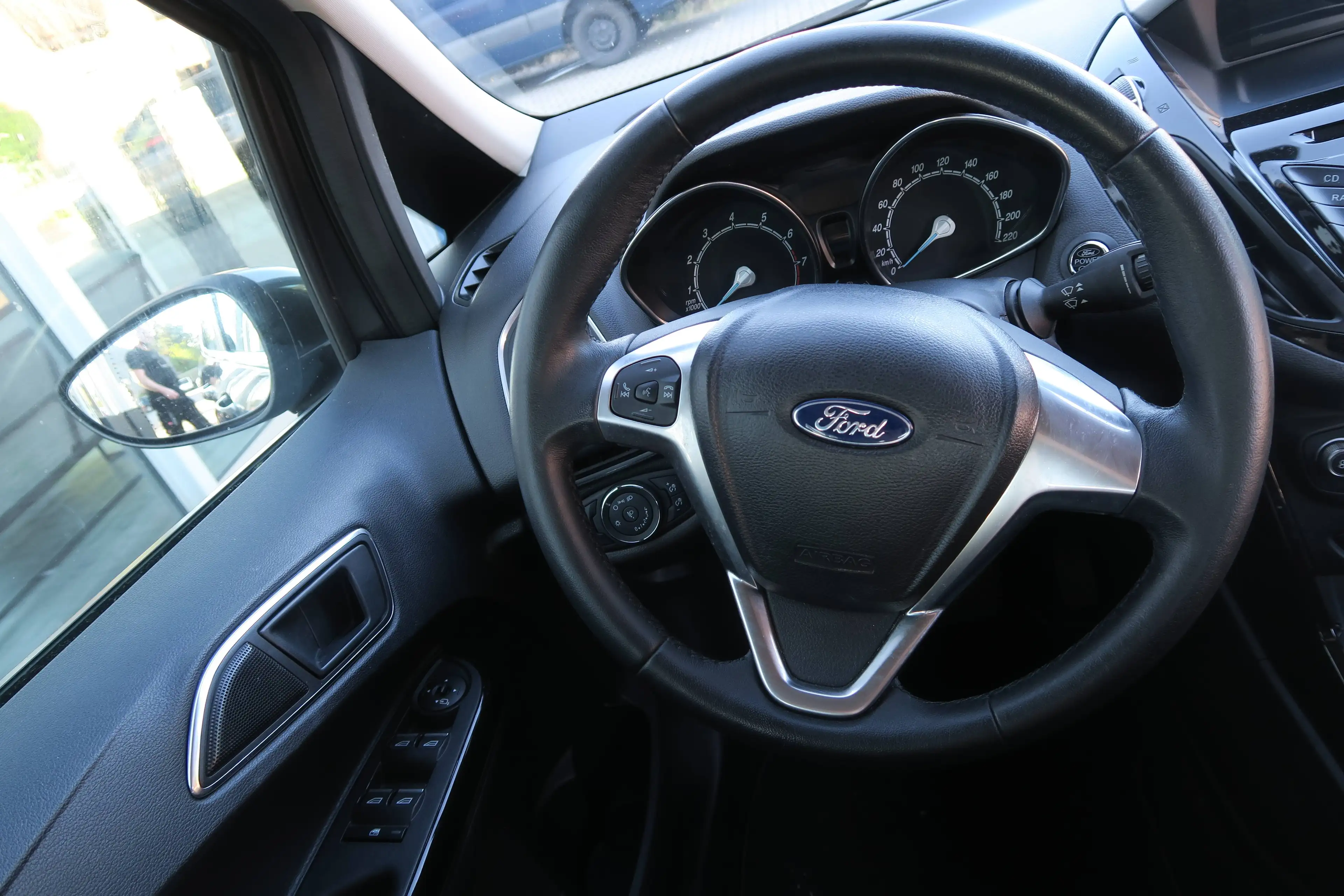Ford B-Max Titanium — photo 7