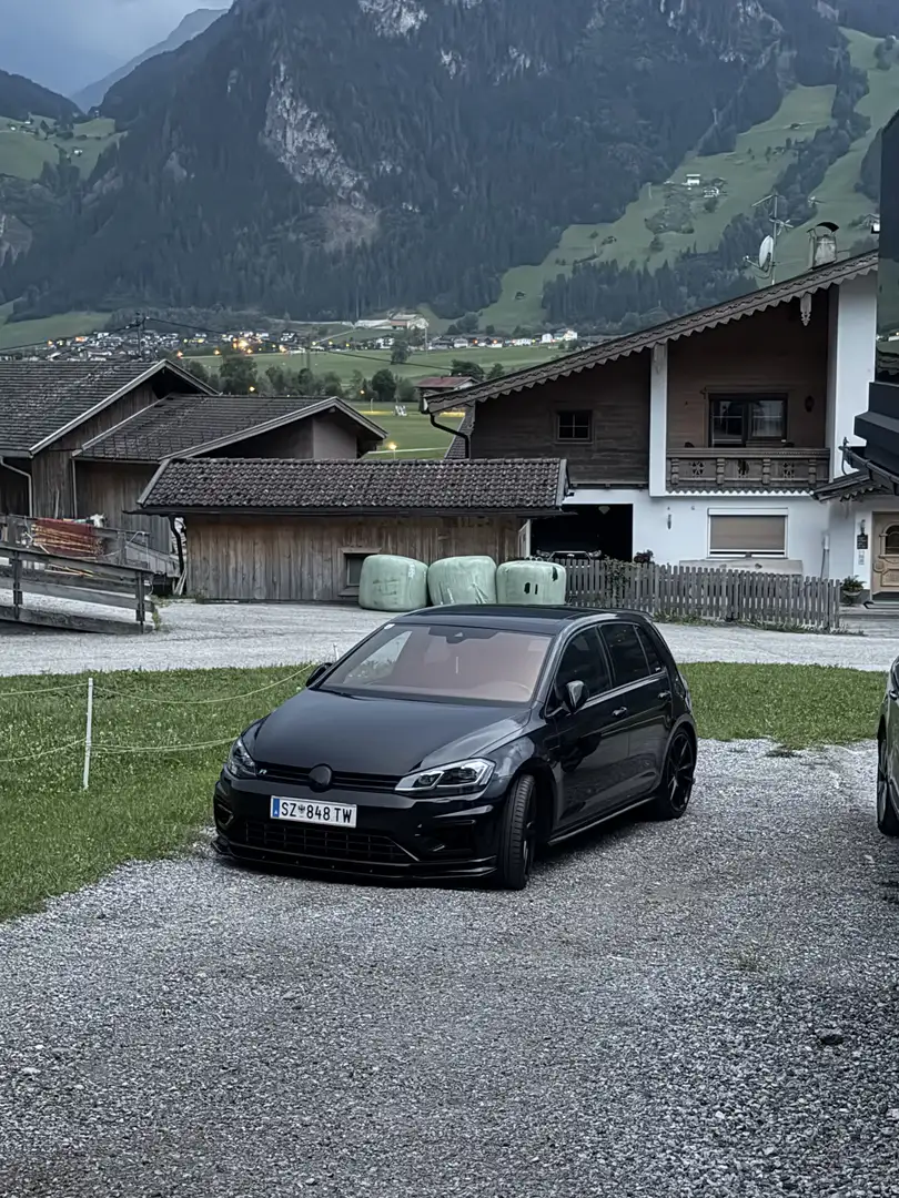 Volkswagen Golf R 2,0 TSI DSG Schwarz - 1