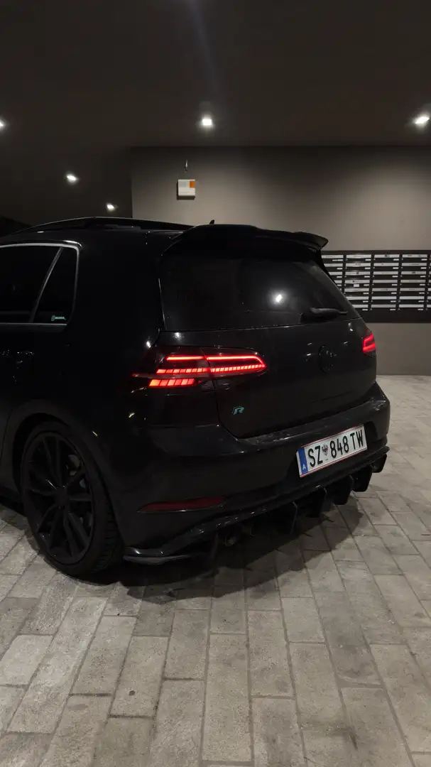 Volkswagen Golf R 2,0 TSI DSG Schwarz - 2