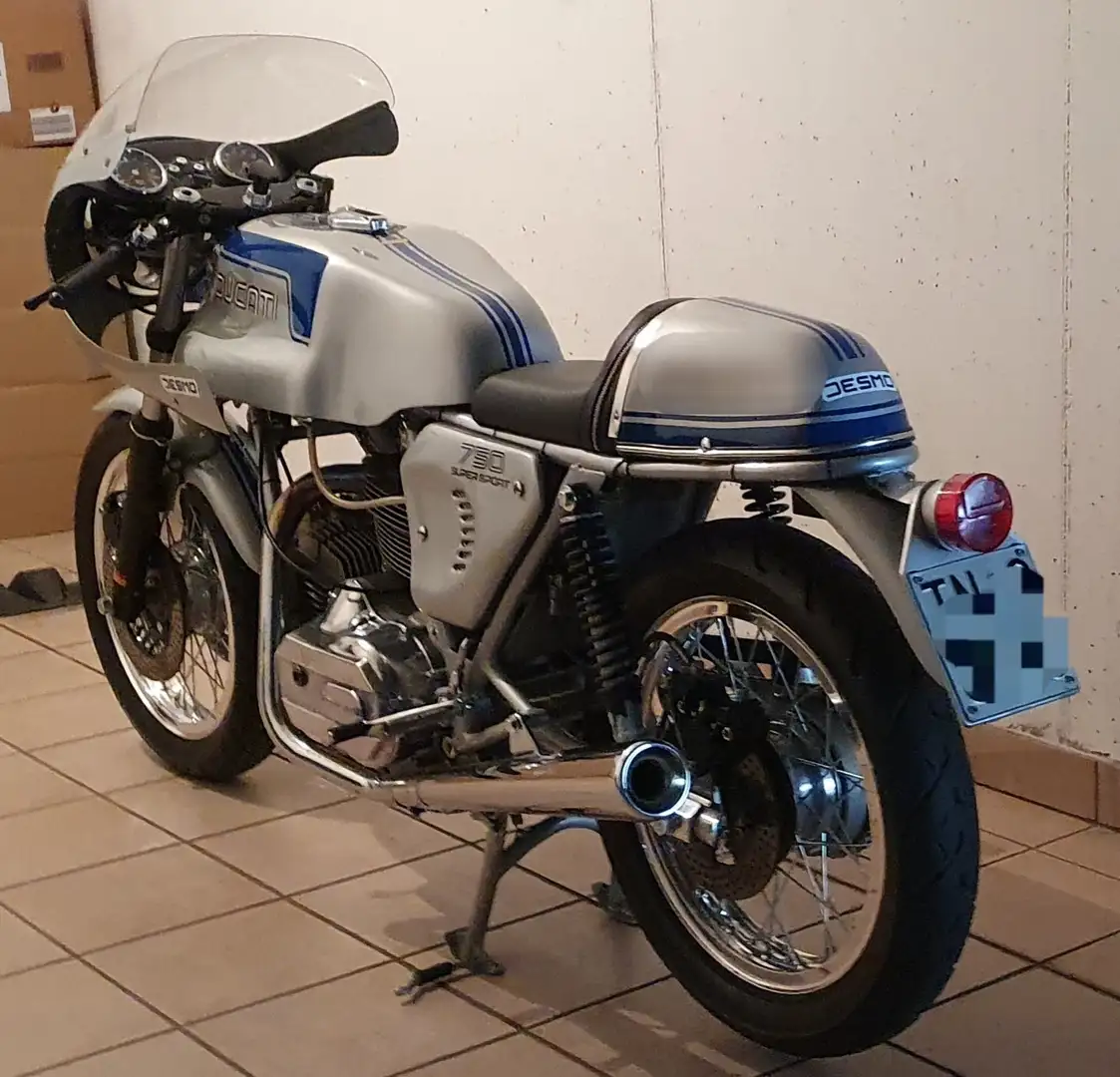 Ducati 750 SS srebrna - 1