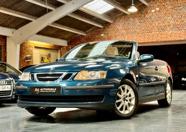 Saab 9-3 Linear Cabriolet 2.0L 150 ch Fusion Blue Carnet et historique complet CT Vierge État remarquable