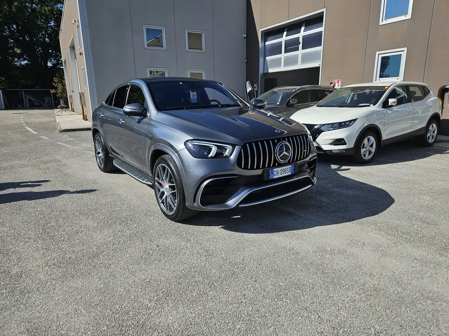 Mercedes-Benz GLE 63 AMG Coupe mhev (eq-boost) S Ultimate 4matic+ auto Šedá - 2