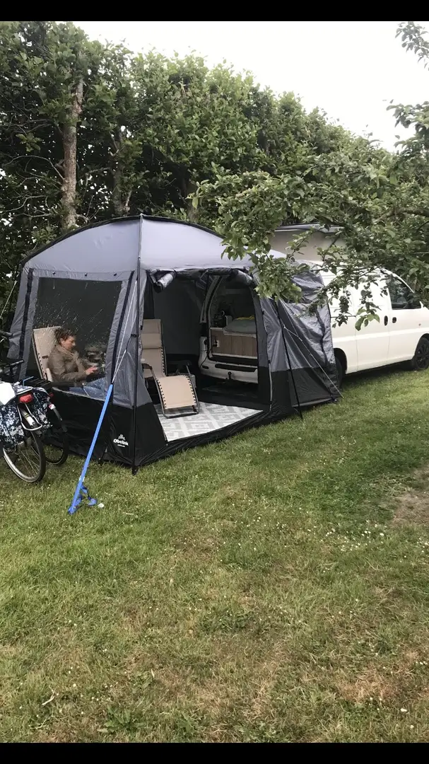 Hyundai H 200 camper op camperkenteken APK tot 8-2026 Beyaz - 1
