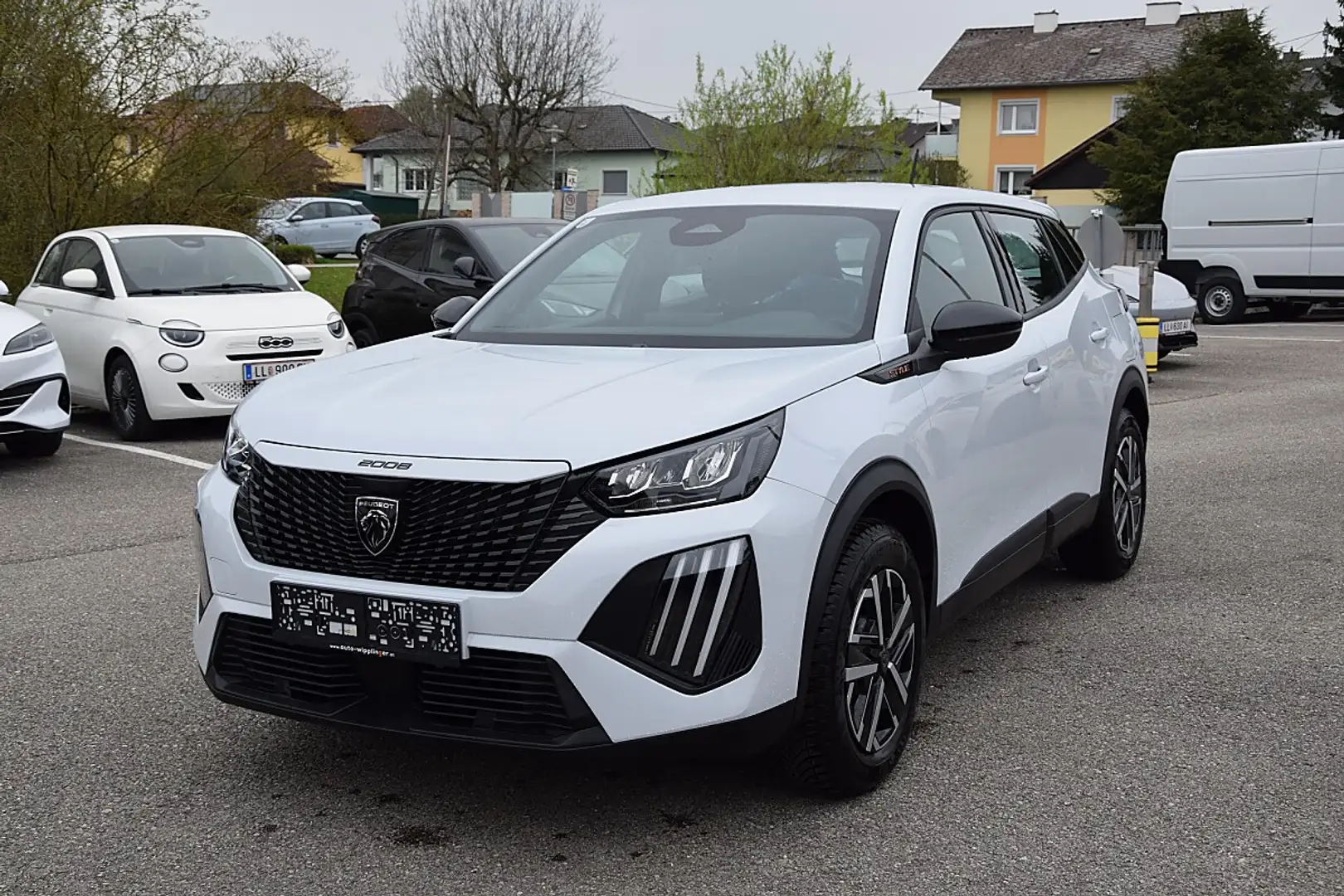 Peugeot 2008 Benzin 100 S&S Style 6-Gang-Manuell Weiß - 1