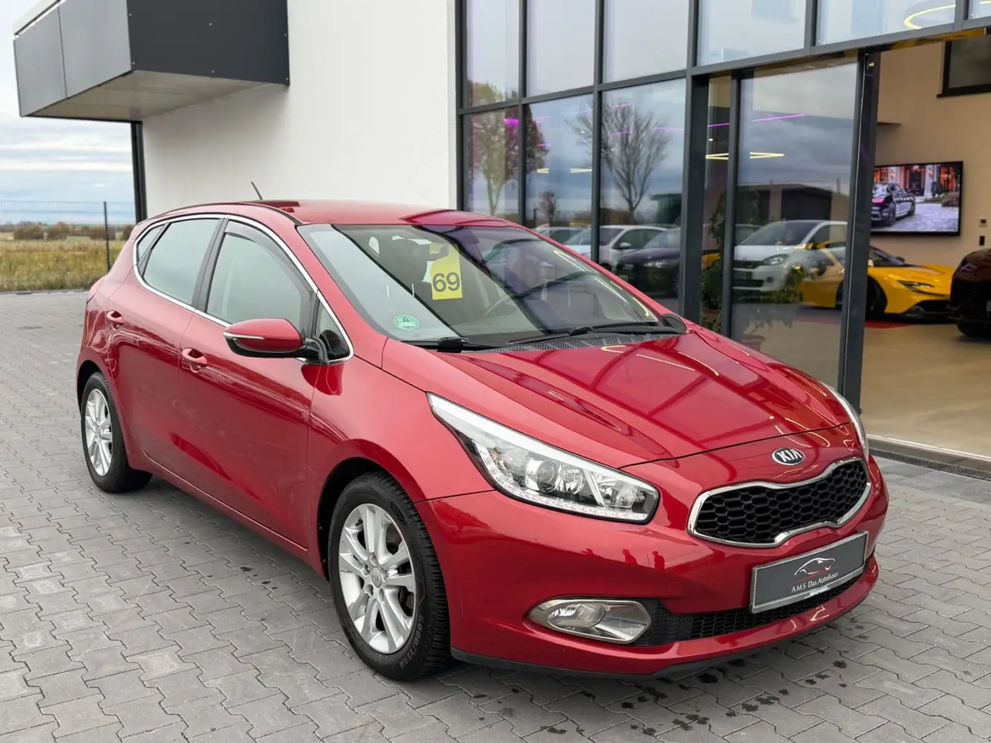 Kia Ceed / cee'd 1.6 GDI Automatik Rot - 2