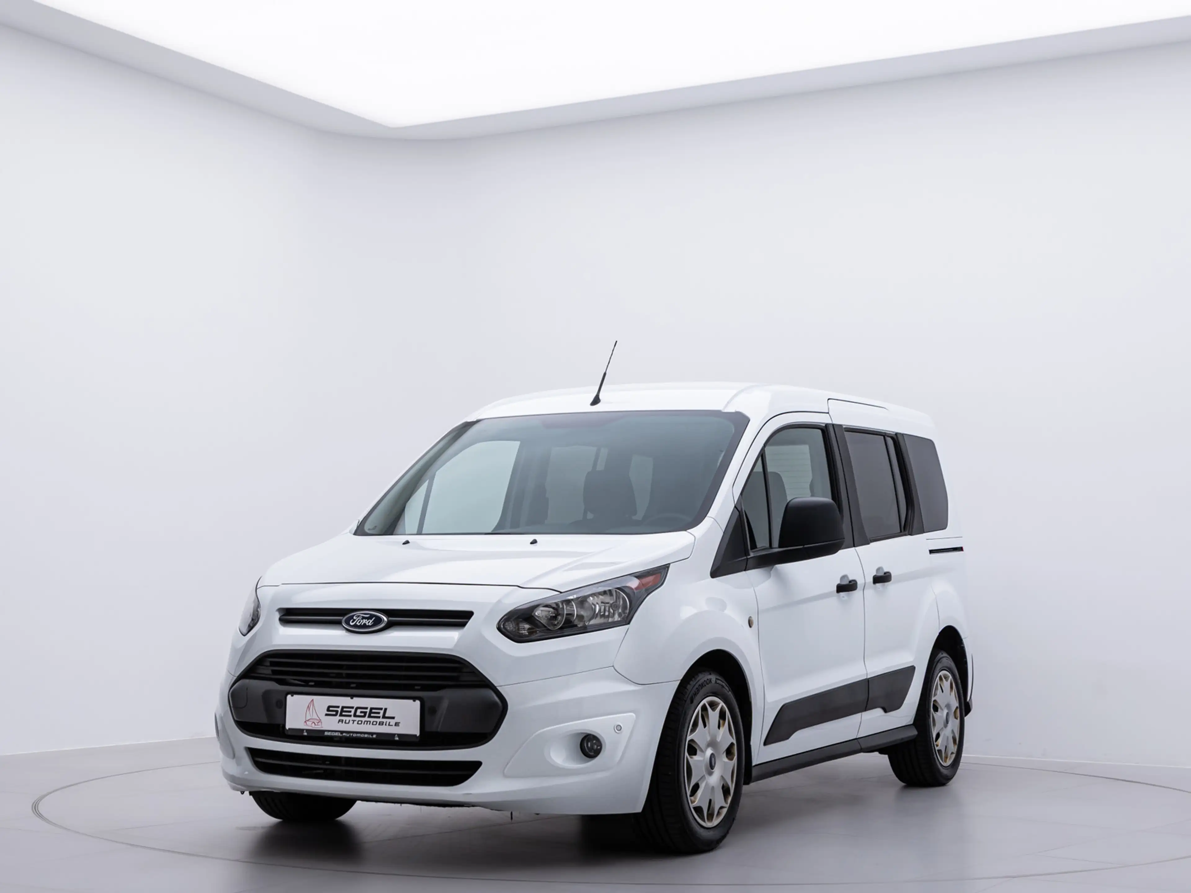 Ford Tourneo Connect Trend /SHZ/PDC/8-FACH/