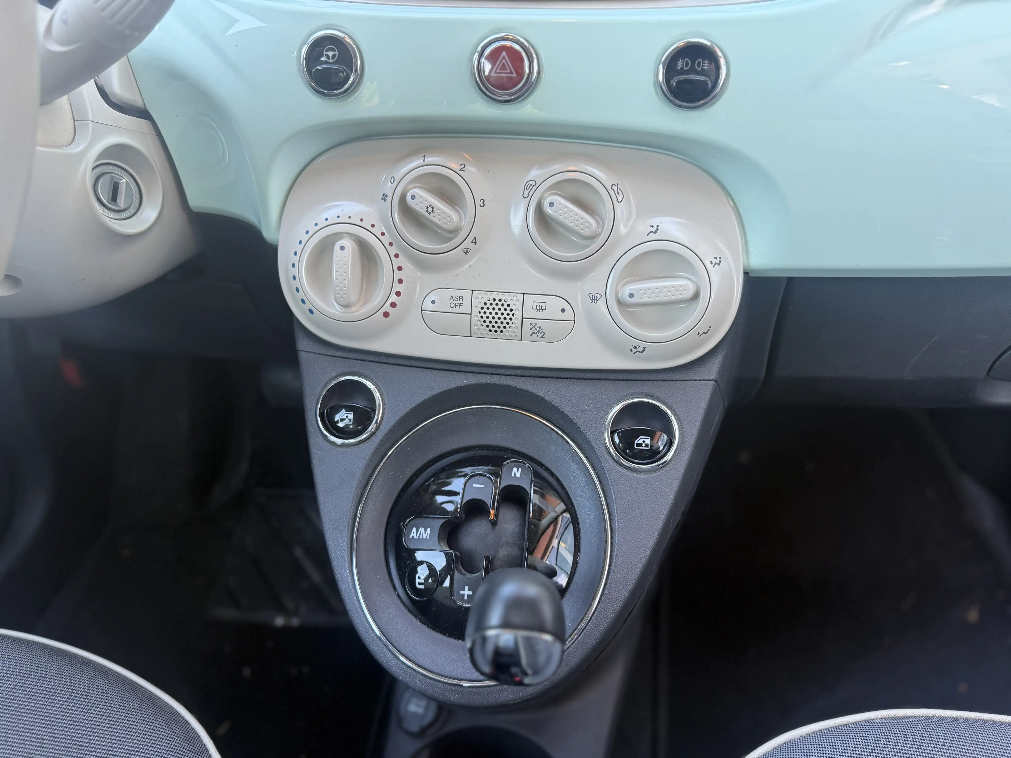 Fiat 500C Lounge 1.2 Automatik / 2. Hand / Klima — photo 17