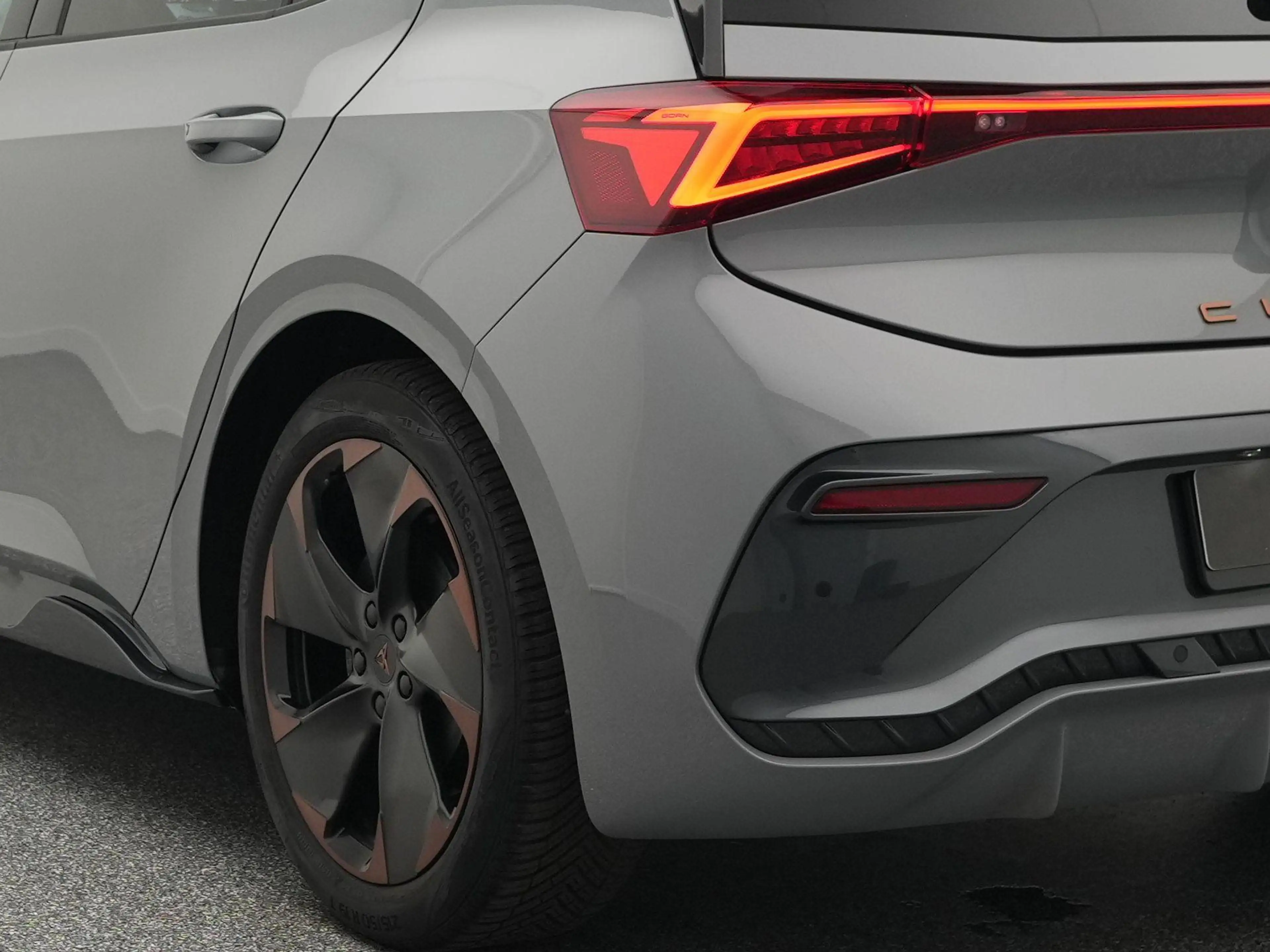 CUPRA Born Essential 62 kWh 204pk | SOH 96% | Cruise control — photo 14