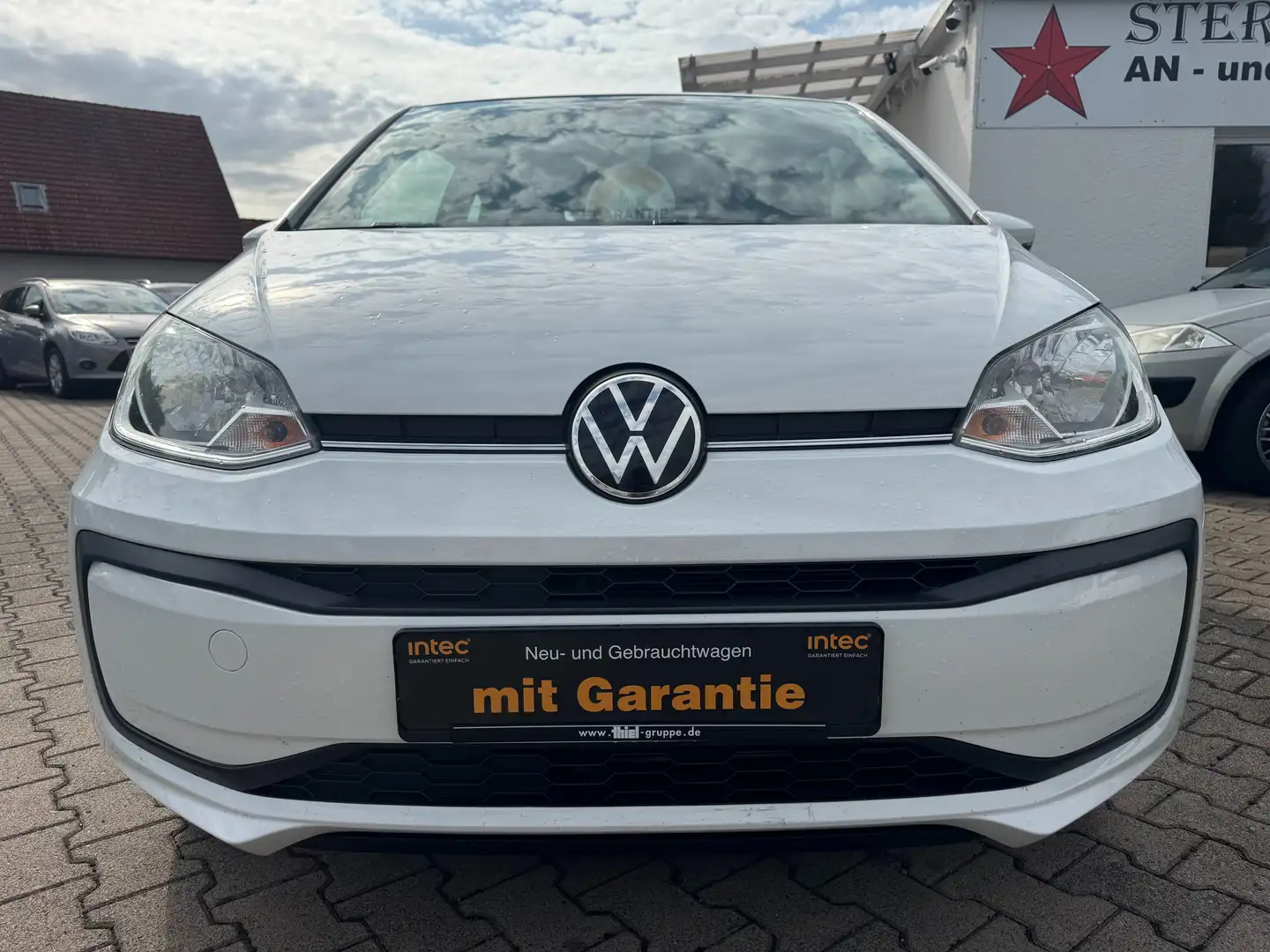 Volkswagen up! *PDC*Kamera*Tempomat*Top Zustand Weiß - 2