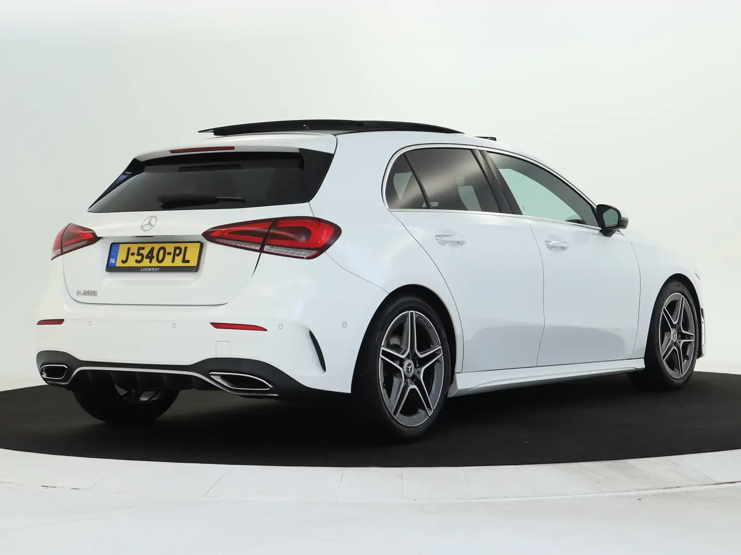 Mercedes-Benz A 200 Launch Edition Premium Plus AMG Styling | Panorama Wit - 2
