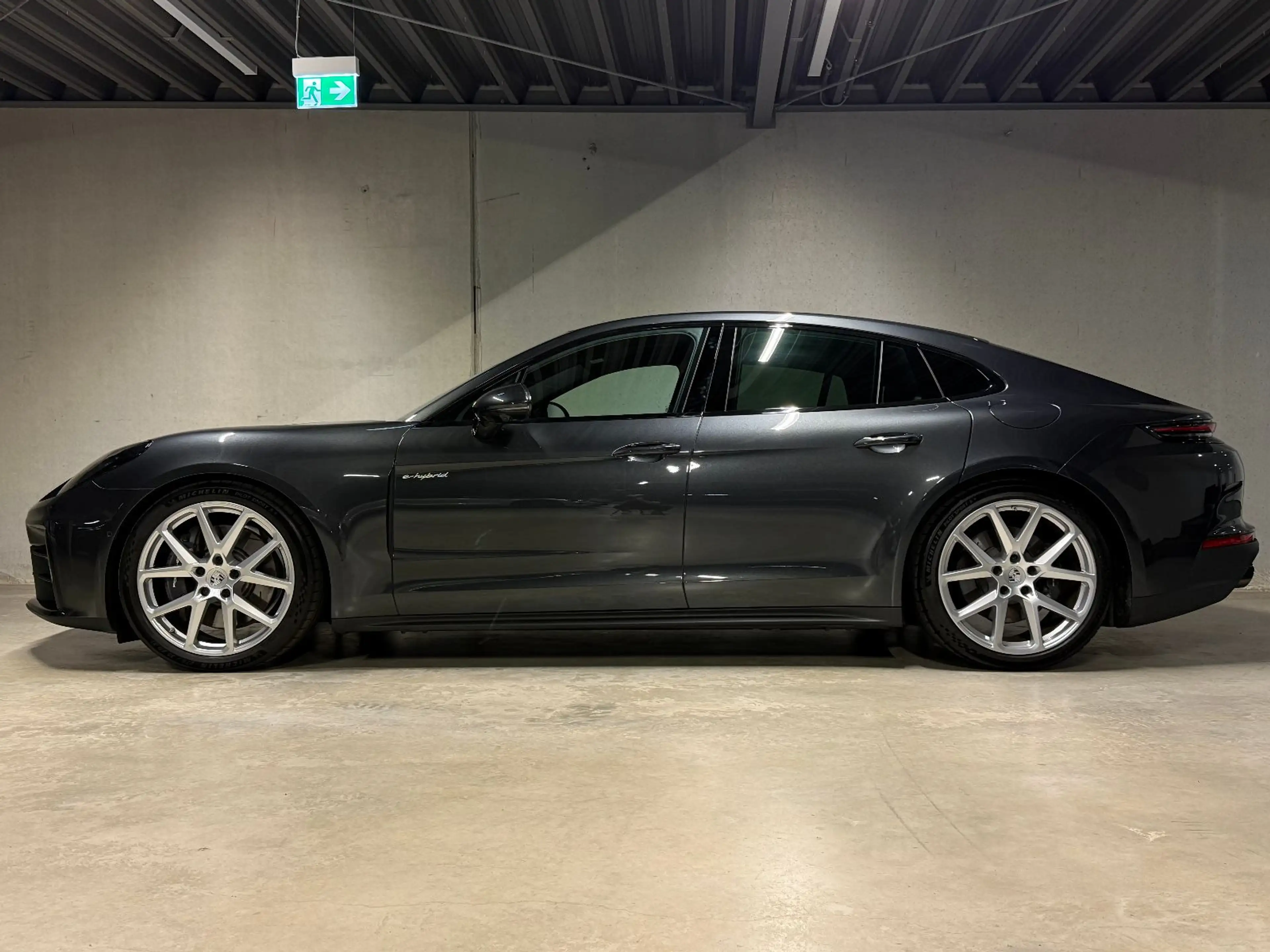Porsche Panamera 4 E-Hybrid | Hinterachslenkung | BOSE | — photo 3