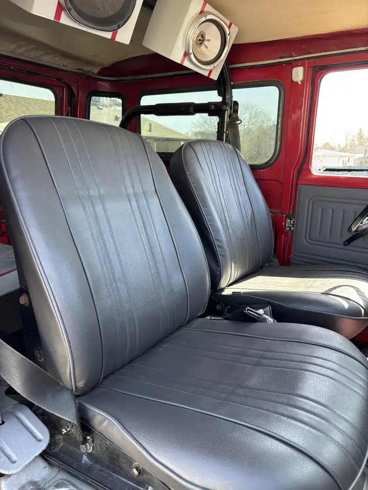 Toyota FJ Cruiser снимка Toyota FJ Cruiser