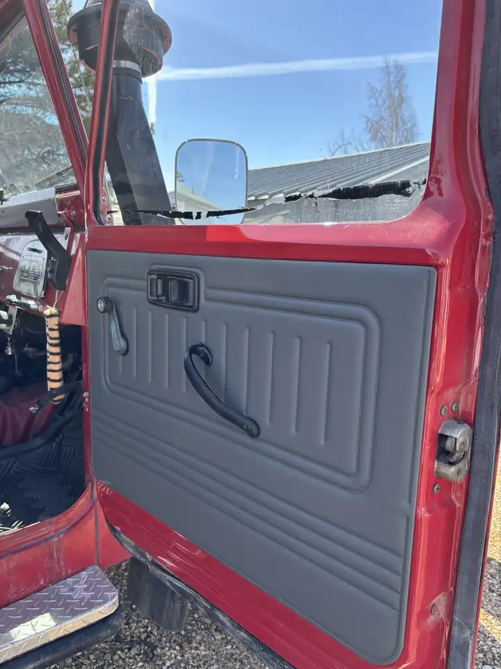 Toyota FJ Cruiser снимка Toyota FJ Cruiser