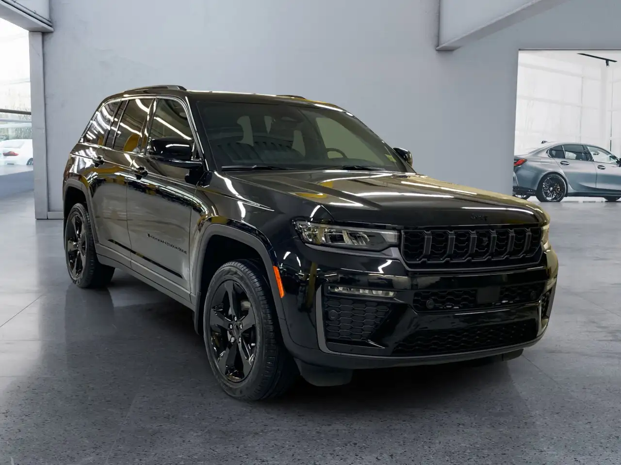 Jeep Grand Cherokee снимка Jeep Grand Cherokee