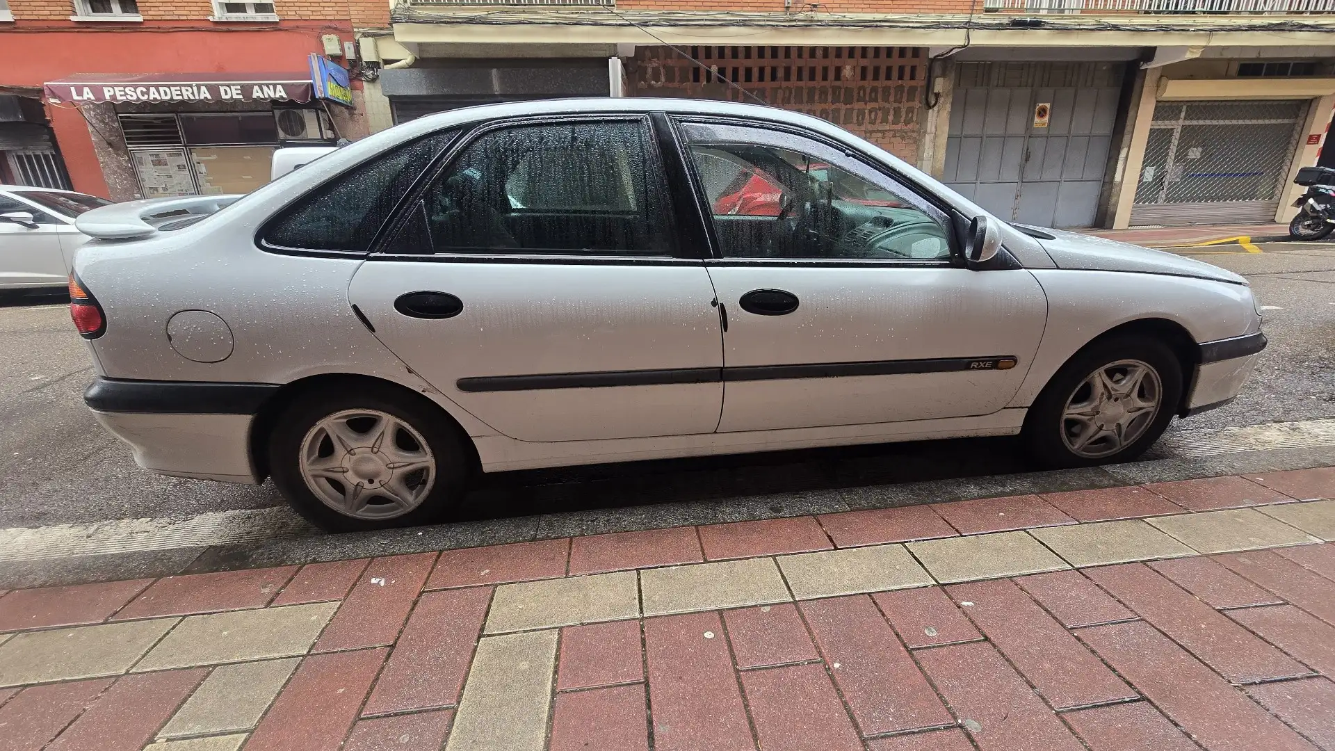Renault Laguna 1.6 RT - 2