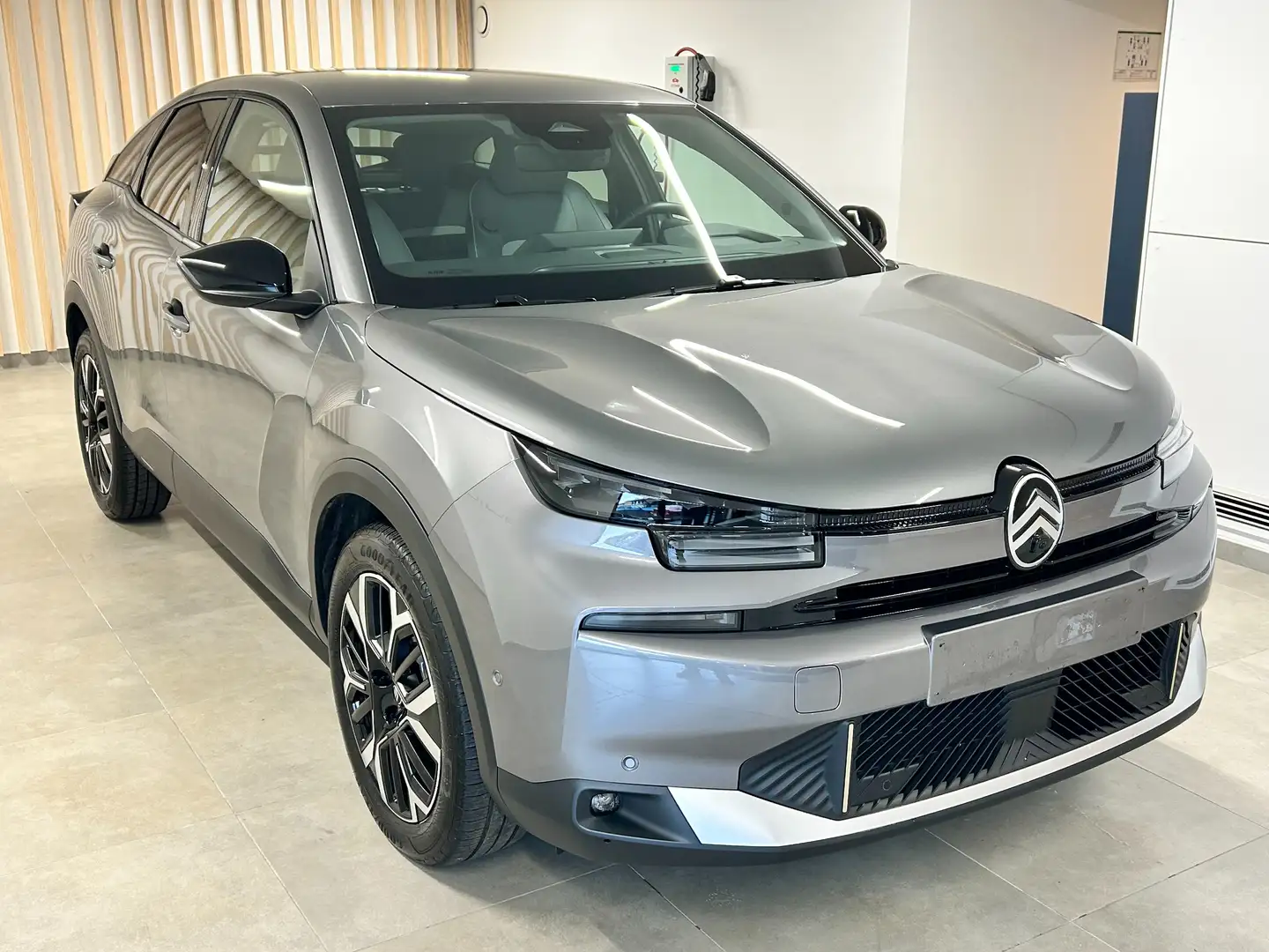Citroen C4 C4 1.2 MHEV Max e-DCS6 Gris - 2