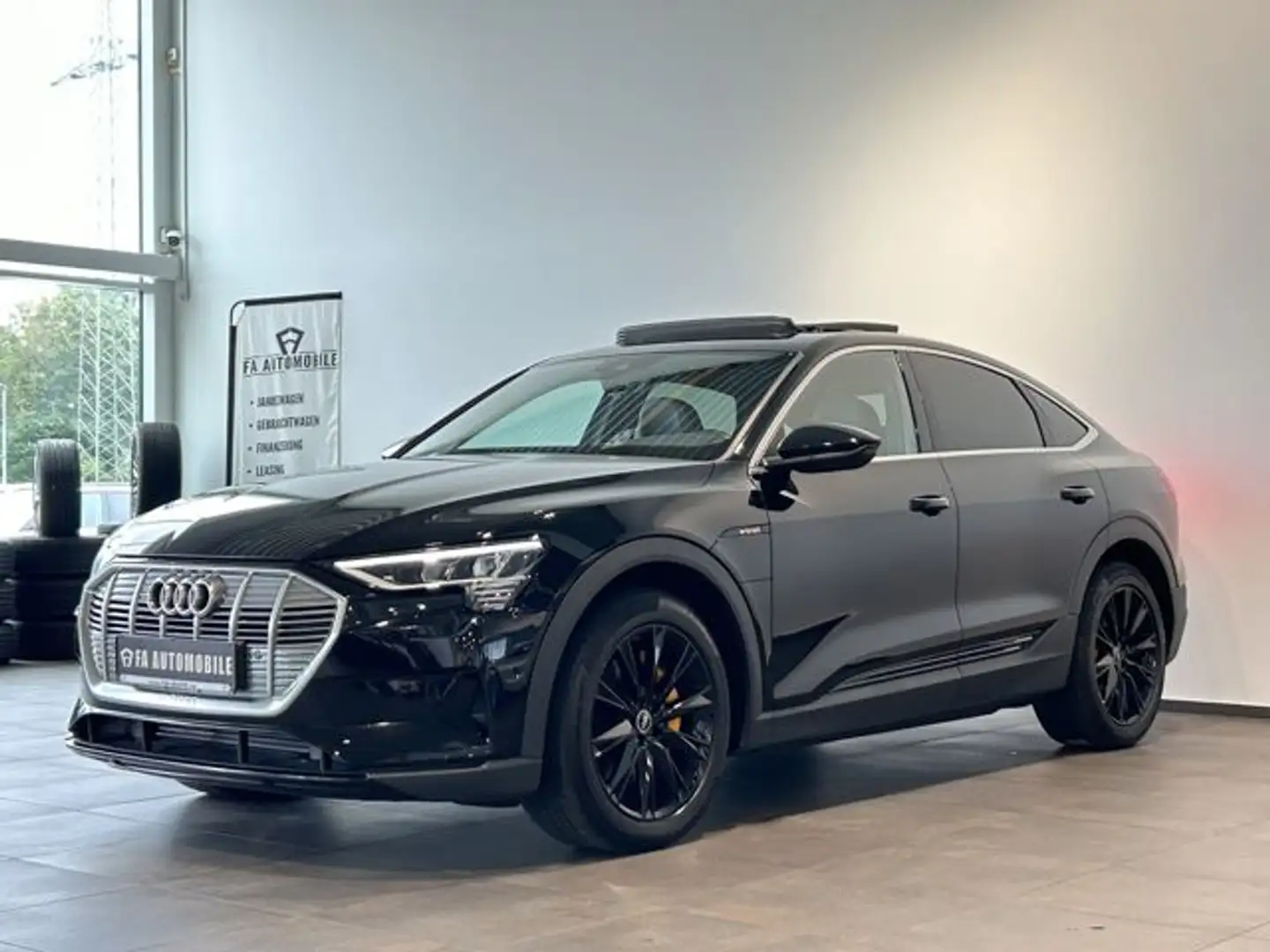Audi e-tron Sportback 50 S line Pano Kamera ACC 20" Negru - 2